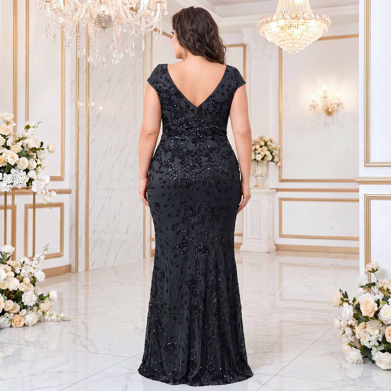Back view of plus‑size black V‑neck lace mermaid formal evening dress